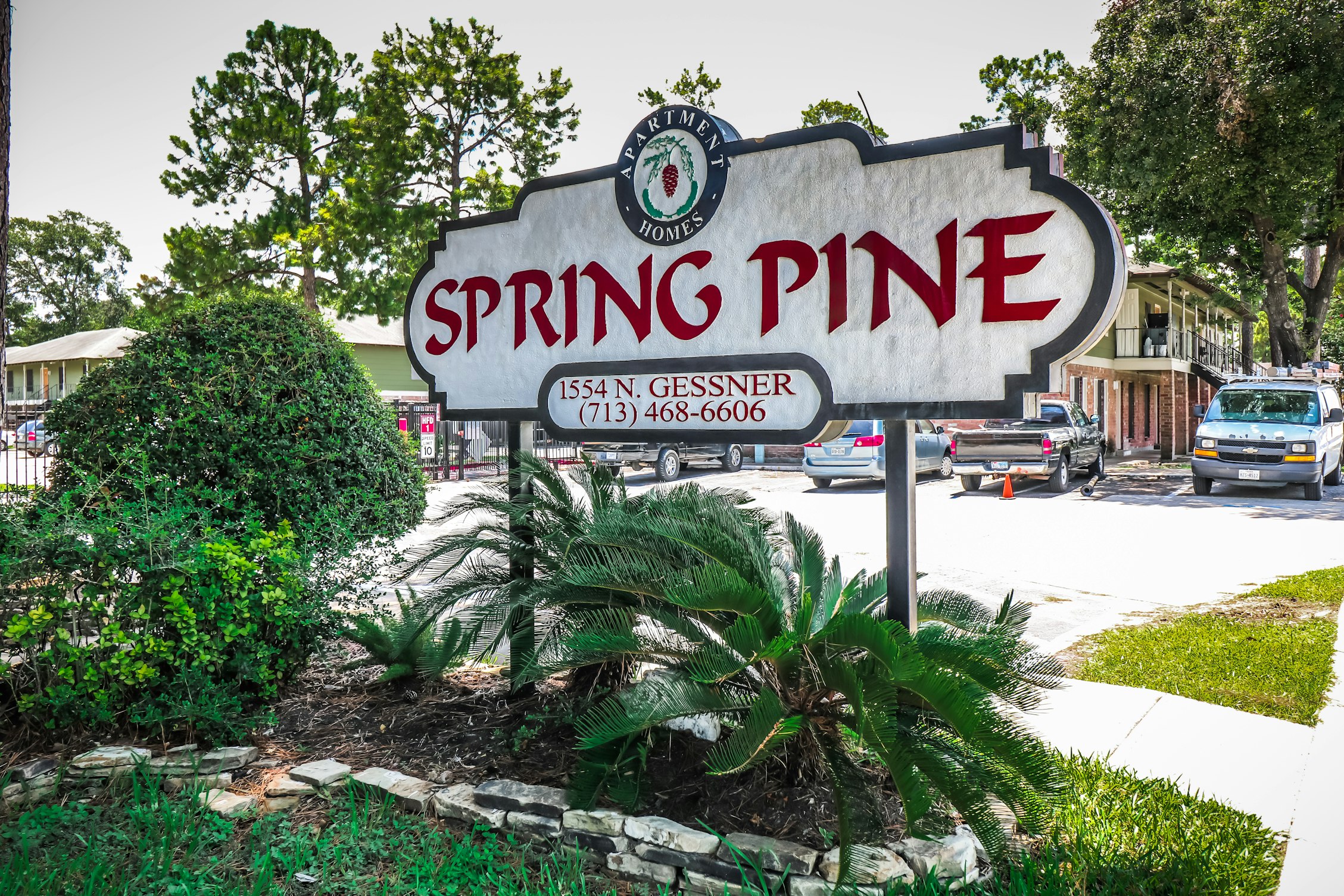 Spring Pine Apartments Houston, TX Headway Capital