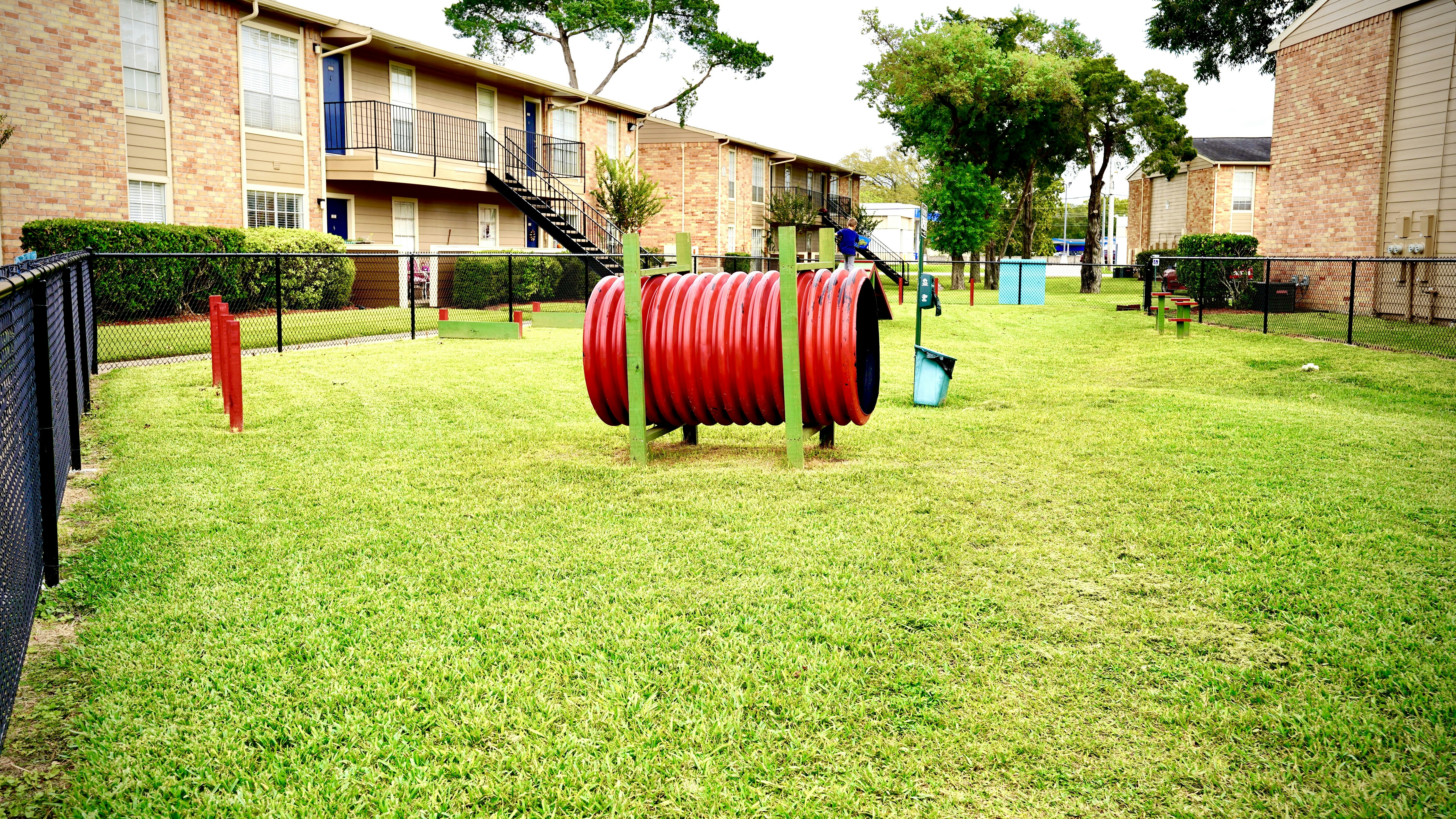 Newport Oaks - Amenities - 8