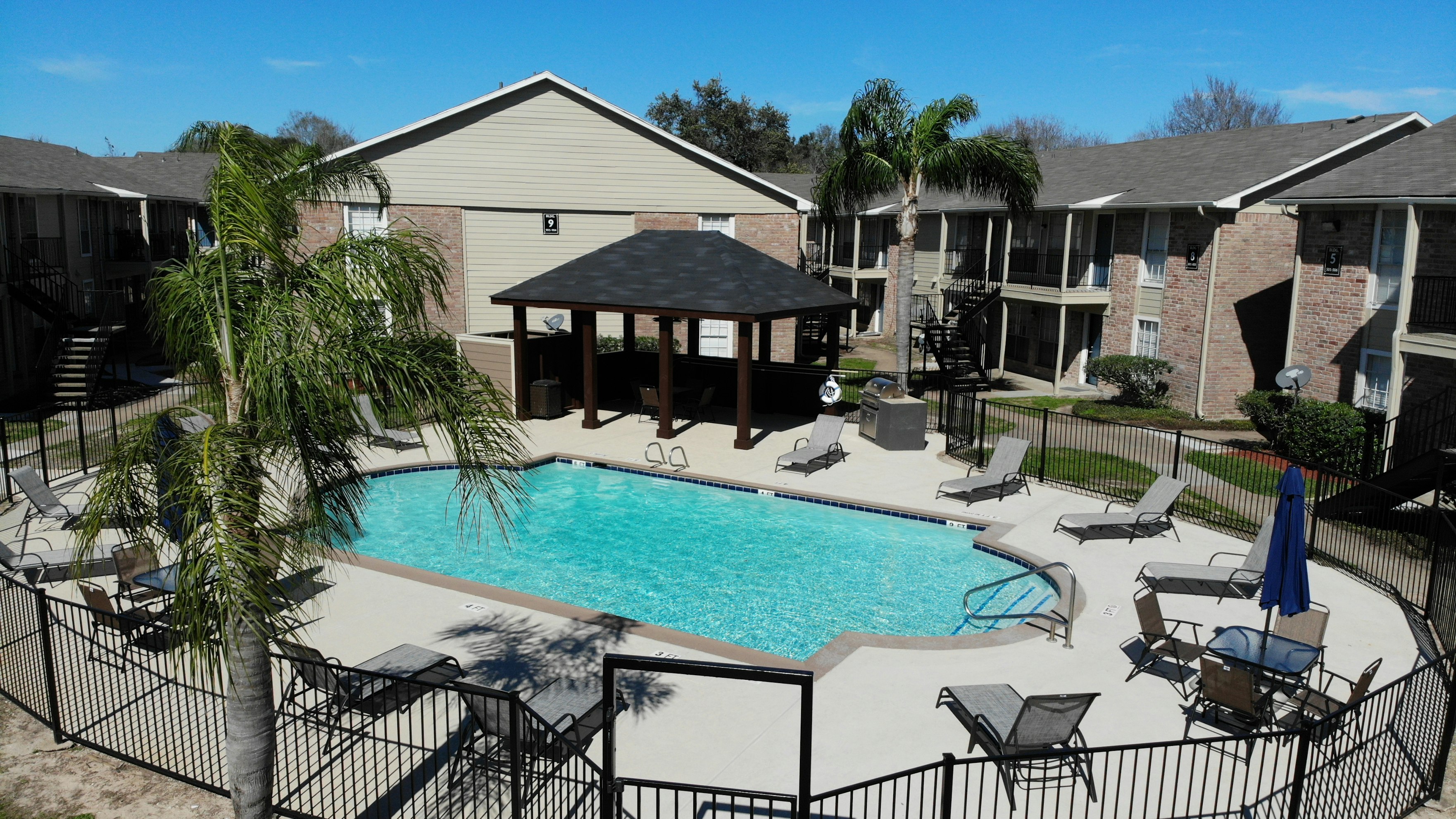 Steeplechase Apartments - Alvin, TX | Rockstar Apartments